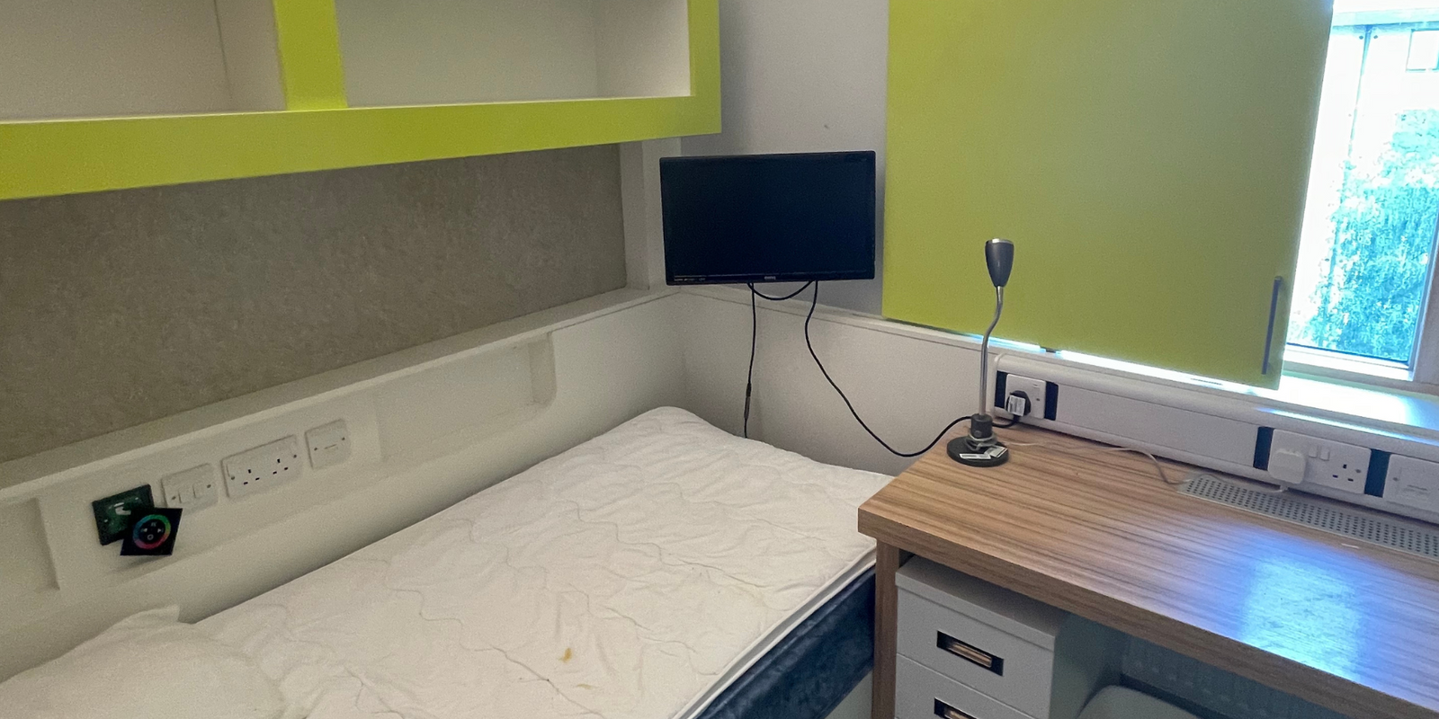 How to pack a box for moving